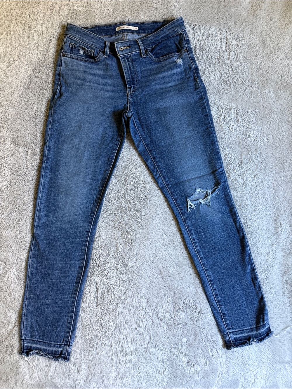 Levi's Women's Dark Blue Distressed Skinny Jeans